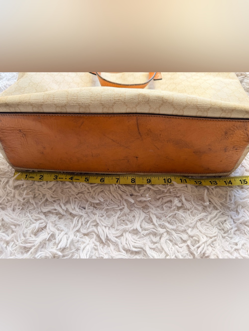 Gucci GG Supreme Tote - Picture 11 of 16